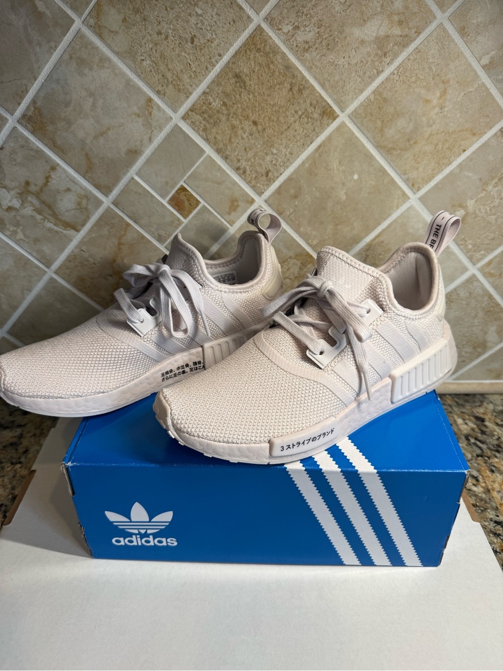 adidas NMD R1 Women’s Size7 White Japanese Text Boost Sneakers New No Box